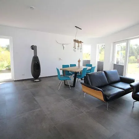 Breakwater Comfortable بيت للعطل Pruchten